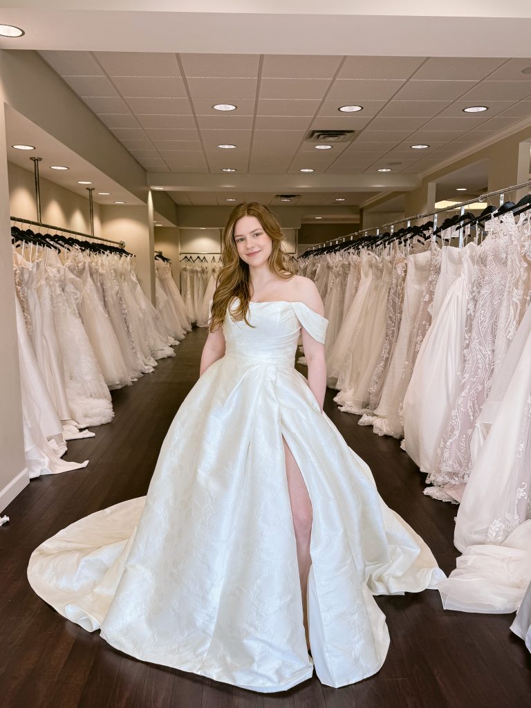 One Fine Day Bridal Essense of Australia D4187